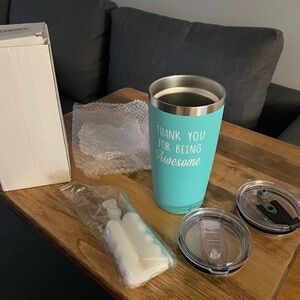 NWT Teal Insulated Tumbler with Lid
